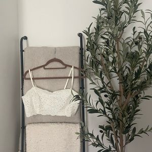 madewell eyelet crop top